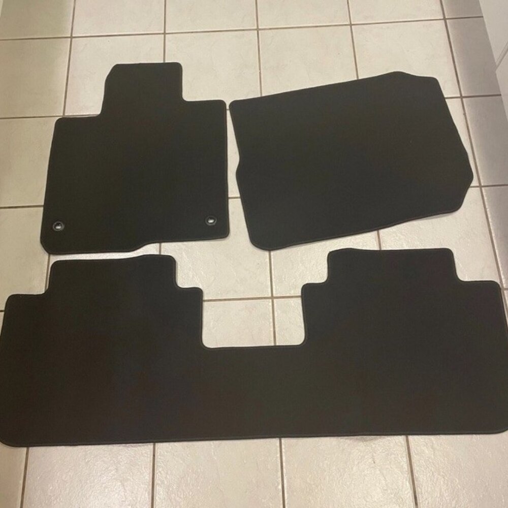 New 2024 Honda HR-V FLOOR Mats Front Back 83600-3WO-A010-M1-NH900L Black Read Ad